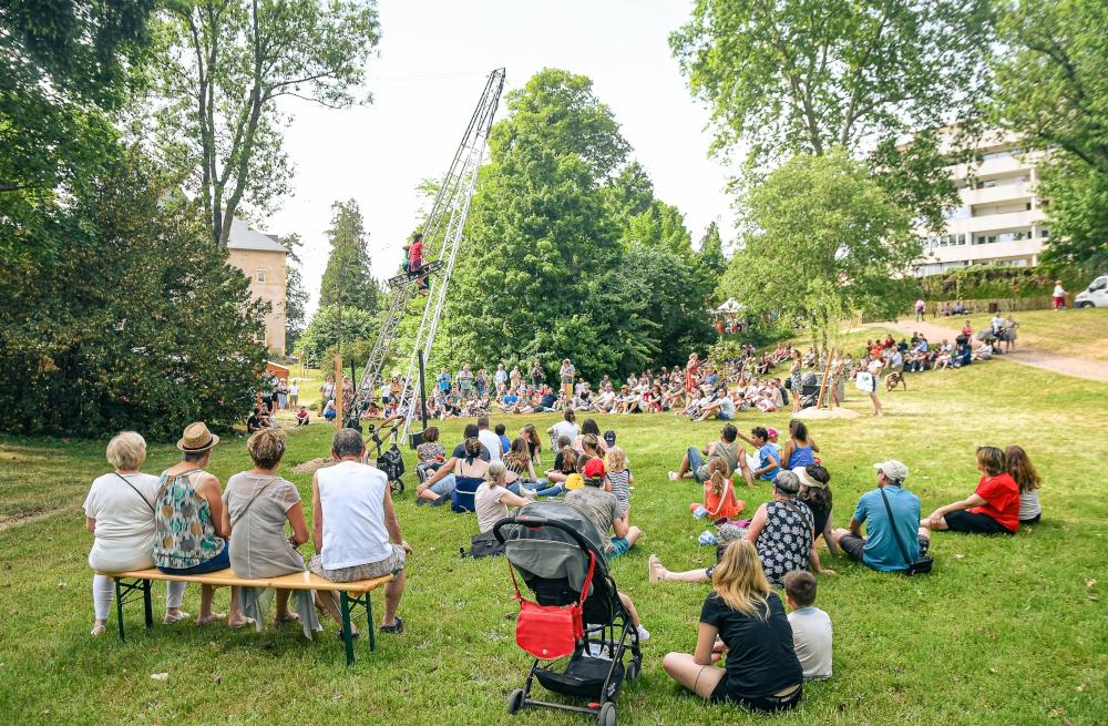 Fete-des-Fleurs---Anthony-Sion---Ville-de-Riorges---mai-2022-369