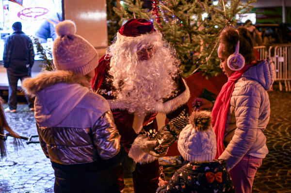 Marché_de_Noël__Anthony_Sion_-_Ville_de_Riorges_-_Décembre_2021